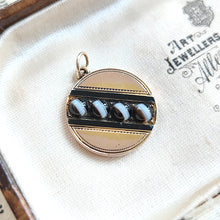 Load image into Gallery viewer, Antique 15ct Gold Banded Agate Pendant front