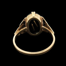 Load image into Gallery viewer, Vintage 9ct Yellow Gold Black Onyx Initial "F" Signet Ring
