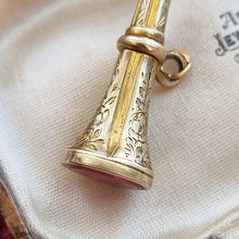 Load image into Gallery viewer, Antique 9ct Gold Cased Watch Winding Key in box