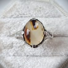 Load image into Gallery viewer, Antique Sterling Silver Agate Ring in box