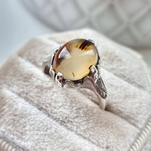 Load image into Gallery viewer, Antique Sterling Silver Agate Ring in box