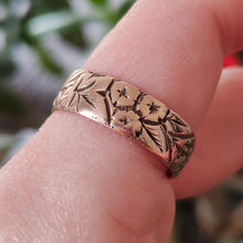 Load image into Gallery viewer, Antique 9ct Gold Embossed Band | Hallmarked Birmingham 1918 modelled
