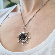 Load image into Gallery viewer, Victorian Silver Scottish Agate Ship&#39;s Wheel Pendant modelled with chain

