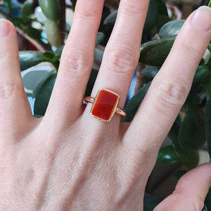 Victorian 15ct Gold Agate Tablet Ring modelled