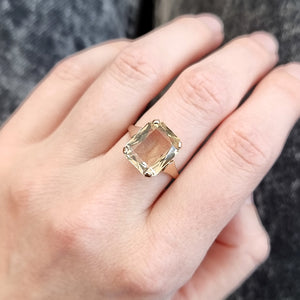 Vintage 9ct Yellow Gold Citrine Solitaire Ring modelled