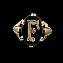 Load image into Gallery viewer, Vintage 9ct Yellow Gold Black Onyx Initial "F" Signet Ring
