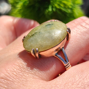 Vintage 9ct Rose Gold Nephrite Jade Statement Ring modelled on the middle finger