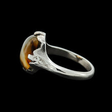 Load image into Gallery viewer, Antique Sterling Silver Cabochon Agate Solitaire Ring
