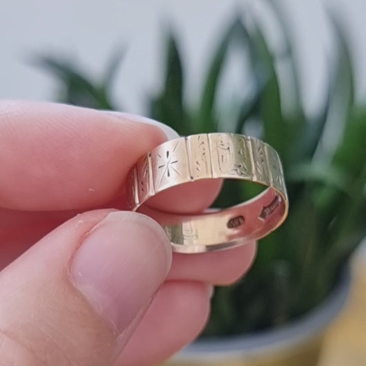 Victorian 9ct Gold Patterned Wedding Band | Hallmarked London 1875 video