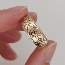 Load and play video in Gallery viewer, Victorian 9ct Rose Gold Patterned Band | Hallmarked Birmingham 1867
