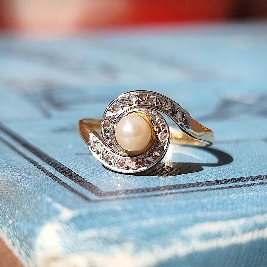 Antique Style 18ct Gold Pearl & Rose-Cut Diamond Swirl Ring front
