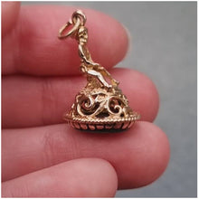 Load and play video in Gallery viewer, Vintage 9ct Gold Pixie on Toadstool Bloodstone Fob Seal
